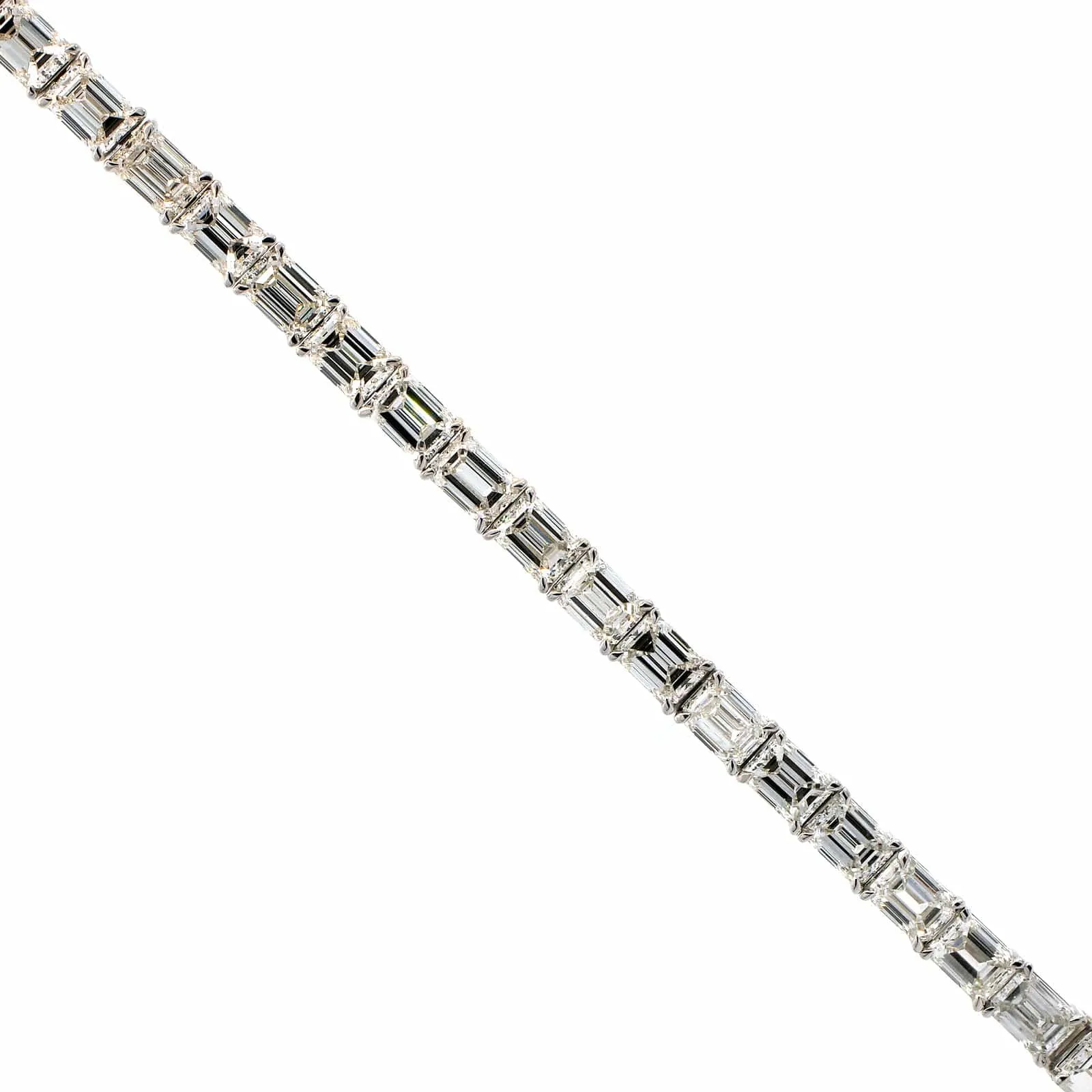 18K White Gold Emerald Cut Diamond Tennis Bracelet