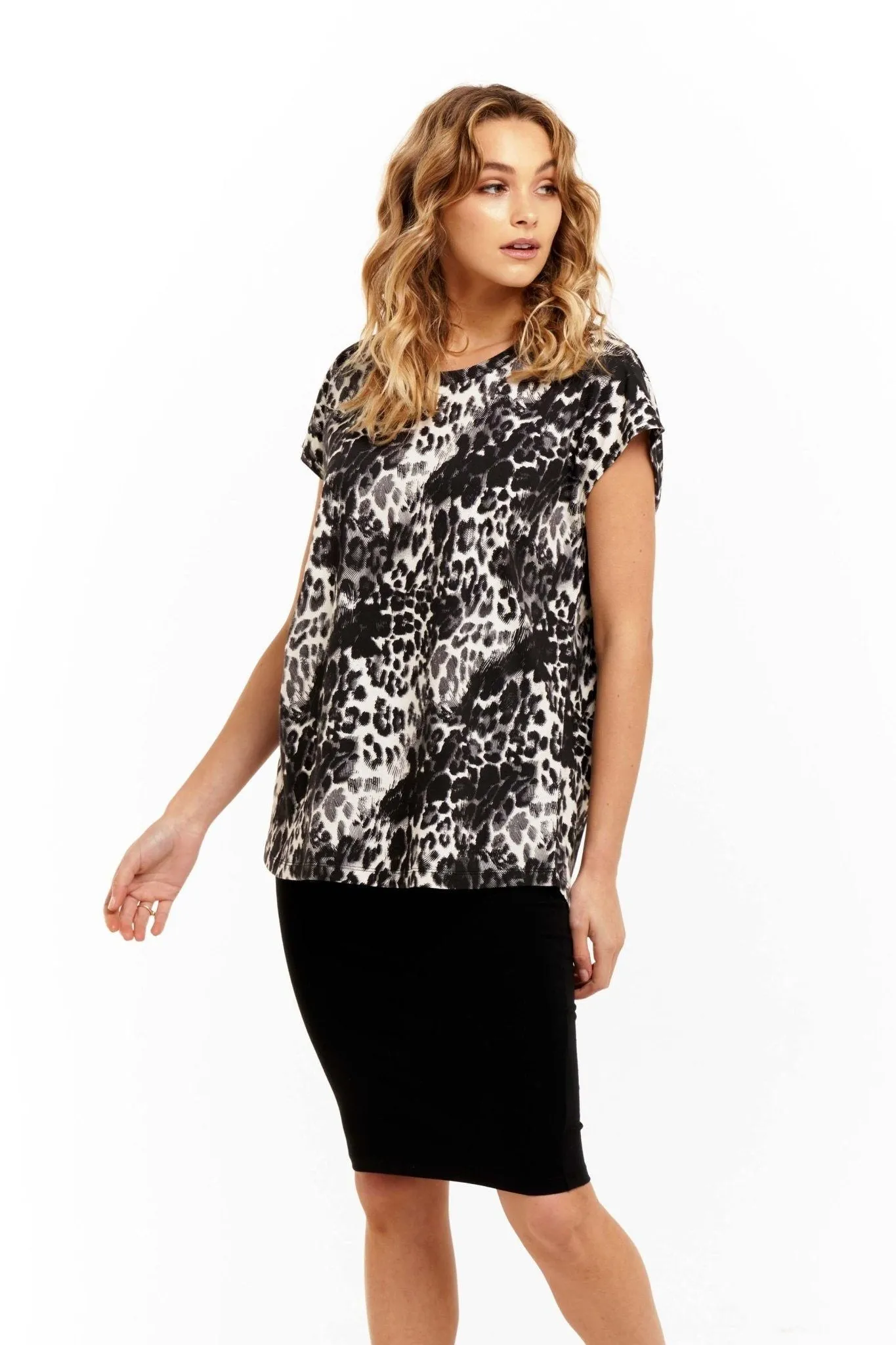 Betty Basics Tyra Top in Nala Print