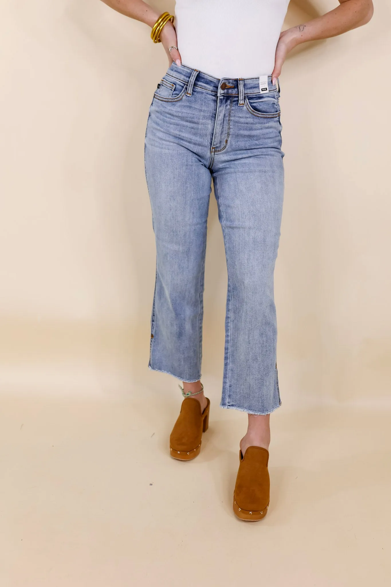 *BLEMISHED* Last Chance Size 0 & 22W | Judy Blue | Epic Count Down Side Slit Cropped Straight Leg Jeans in Light Wash