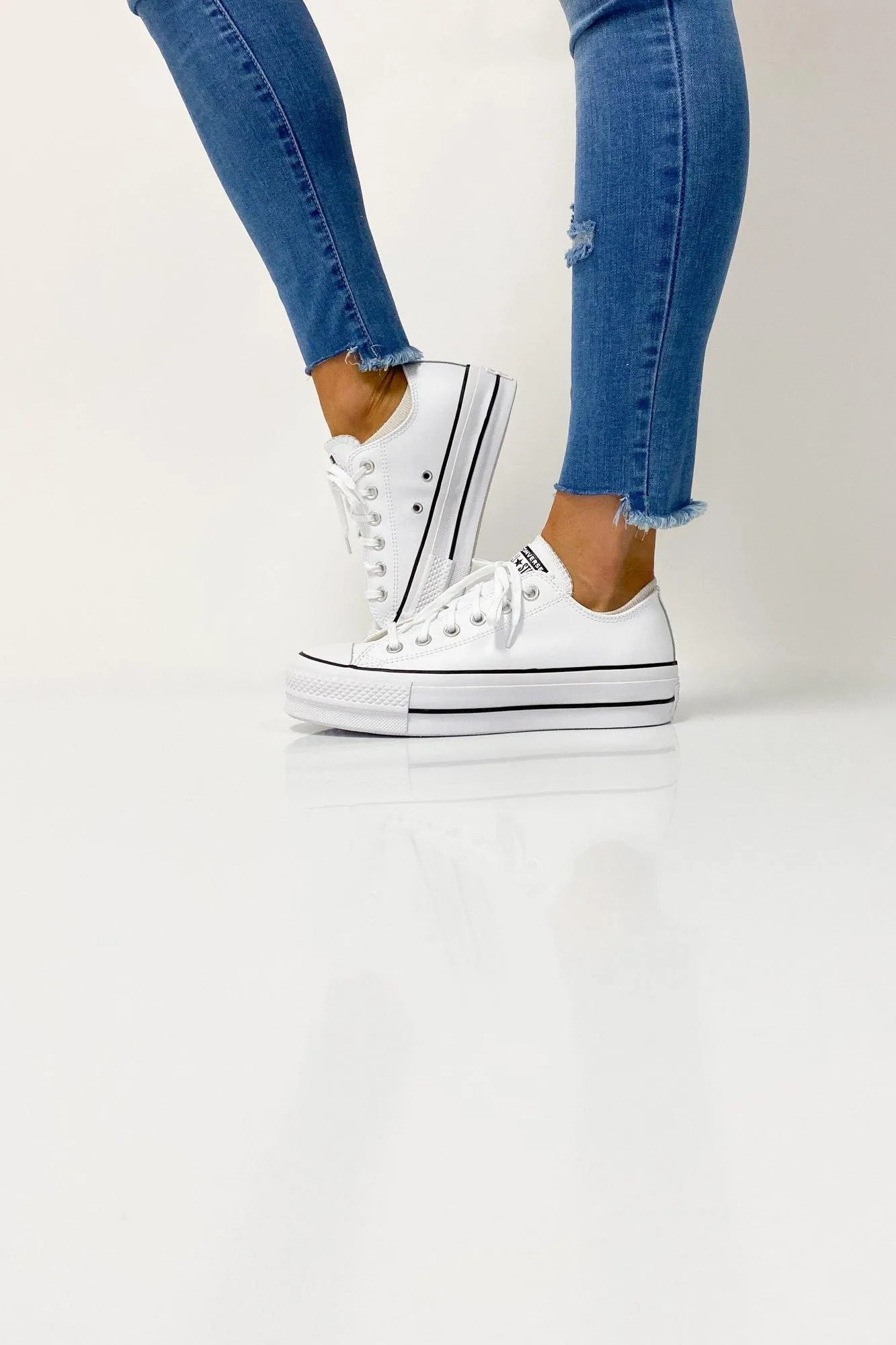 Converse Chuck Taylor All Star Lift Leather Low White