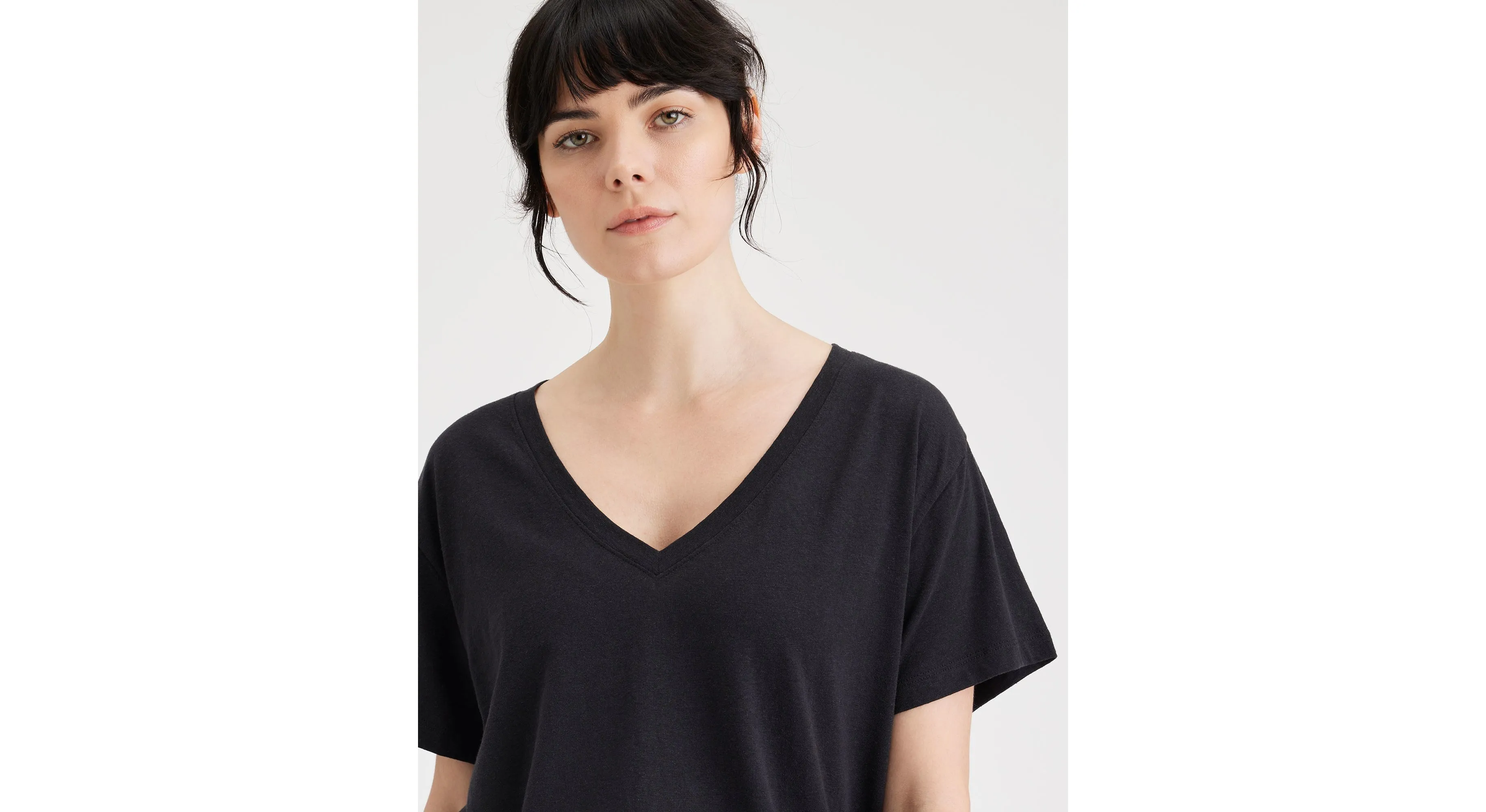 Deep V-Neck Tee, Regular Fit