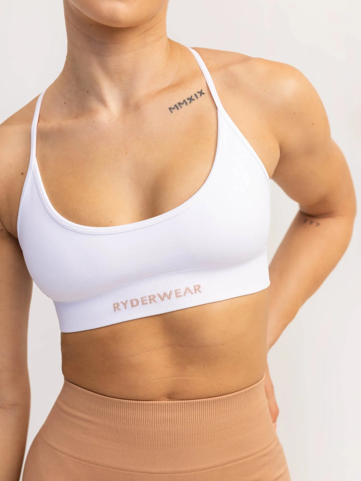 Lift 2.0 Seamless Sports Bra - White