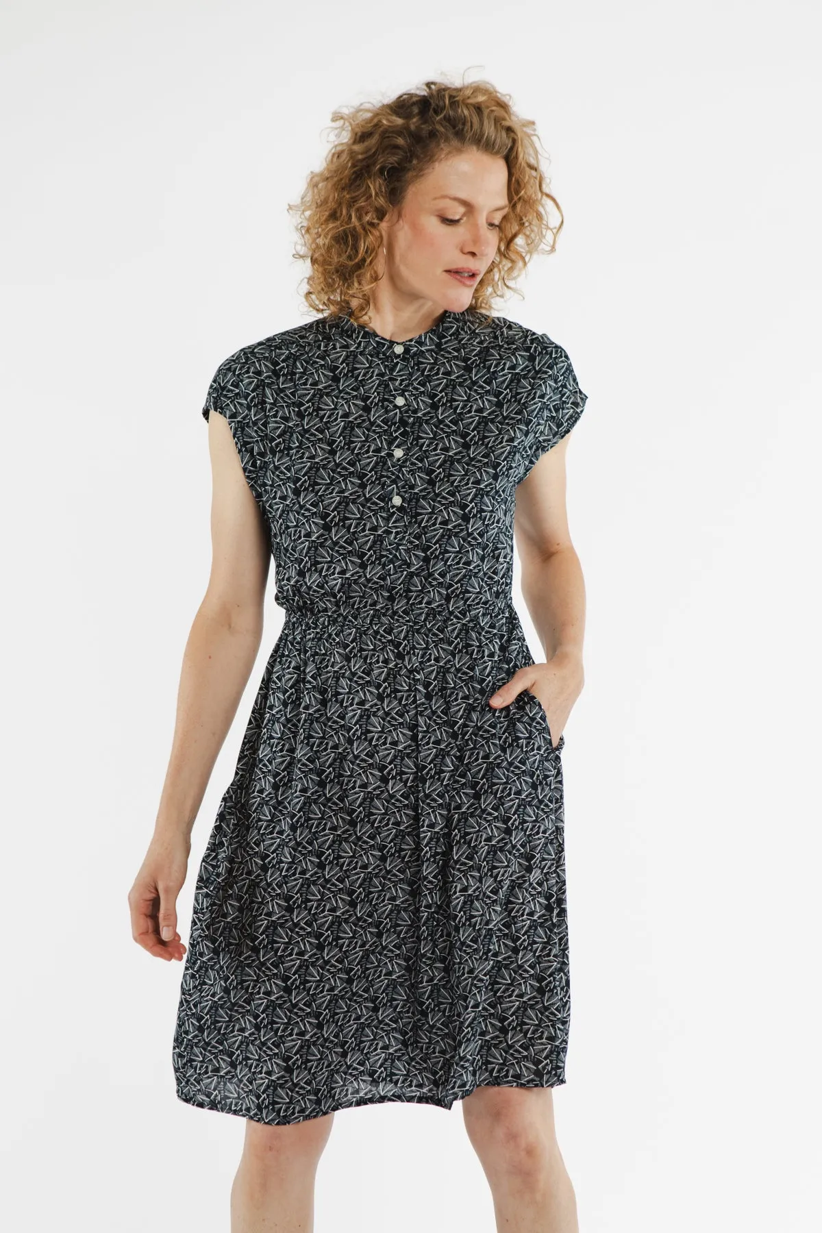 Lorane Dress / Navy Geo