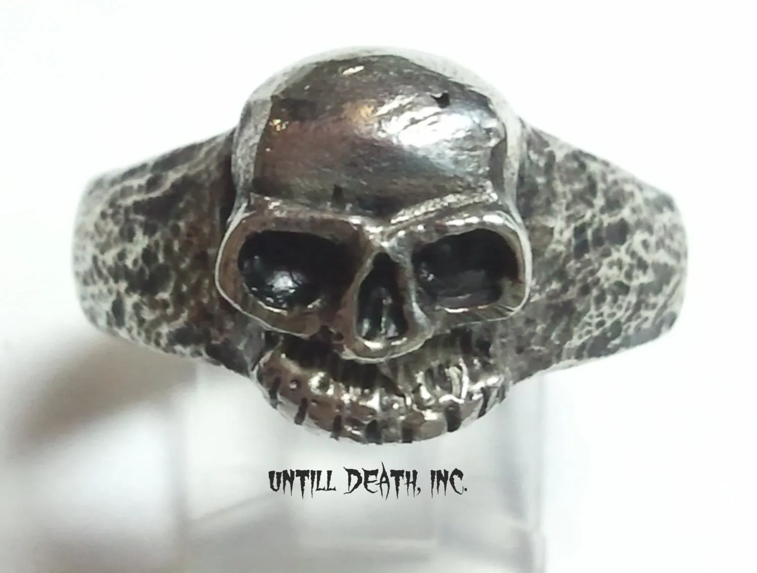 Momento Mori Medium Size Crusty Skull Pirate Ring. 925 Sterling Silver Ring-UDINC0014