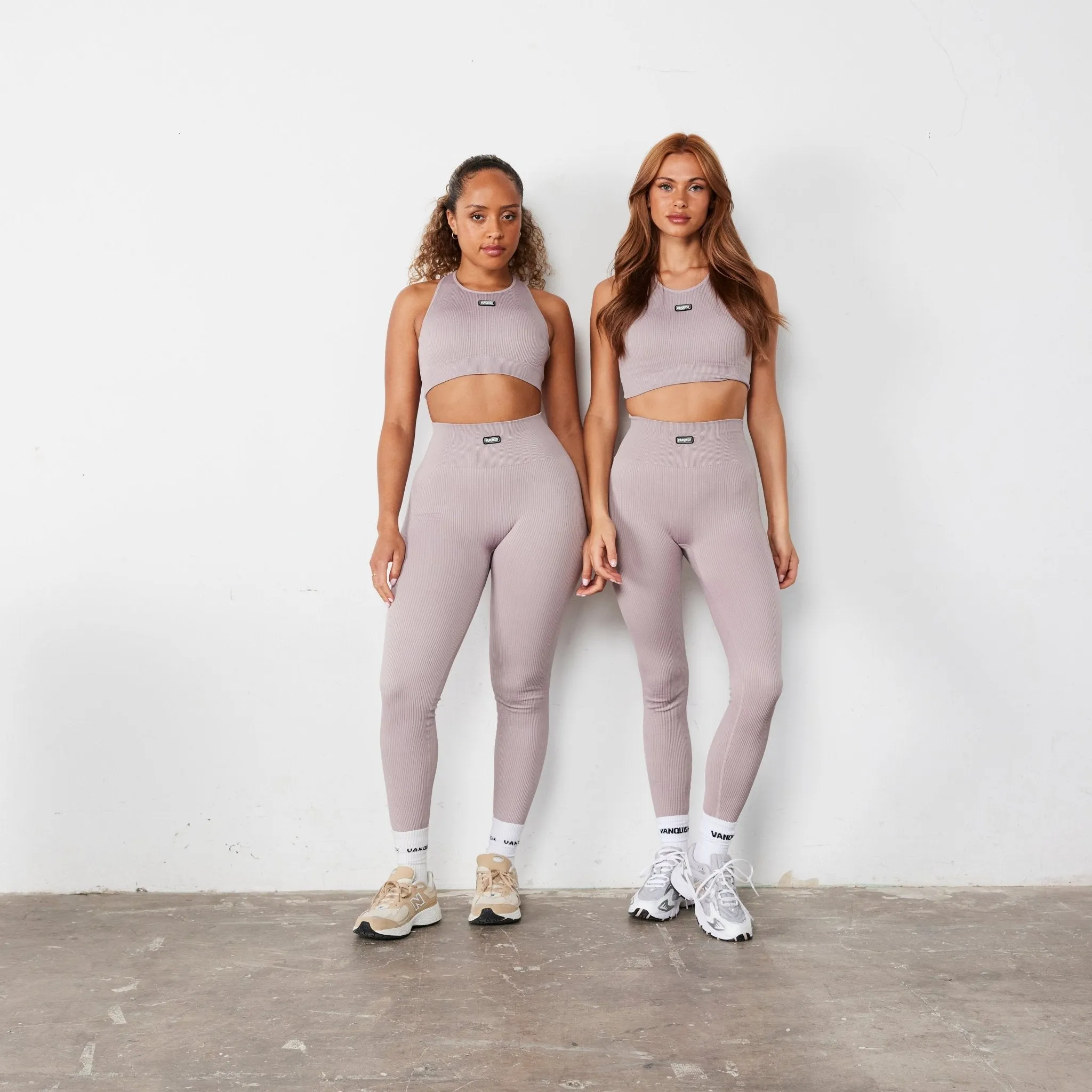 Vanquish Ribbed Seamless Blush Legging