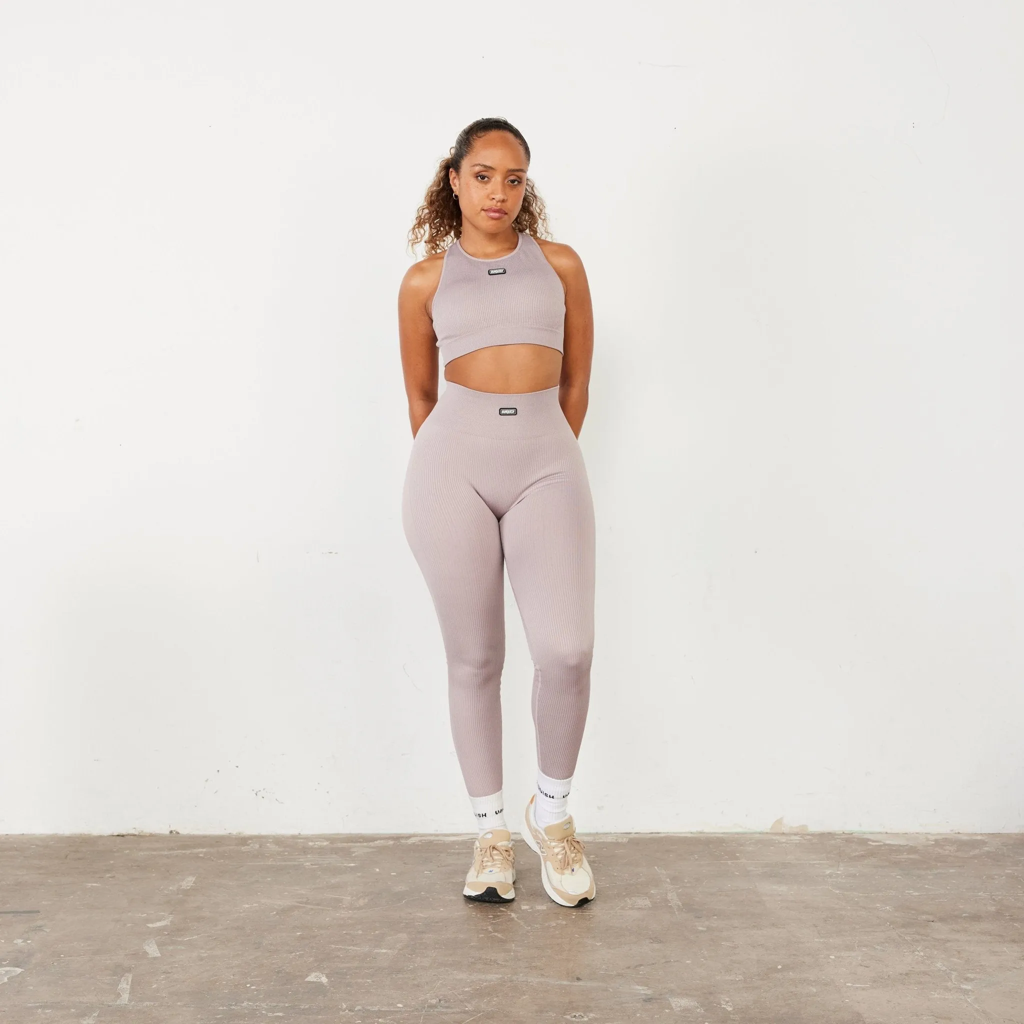 Vanquish Ribbed Seamless Blush Legging